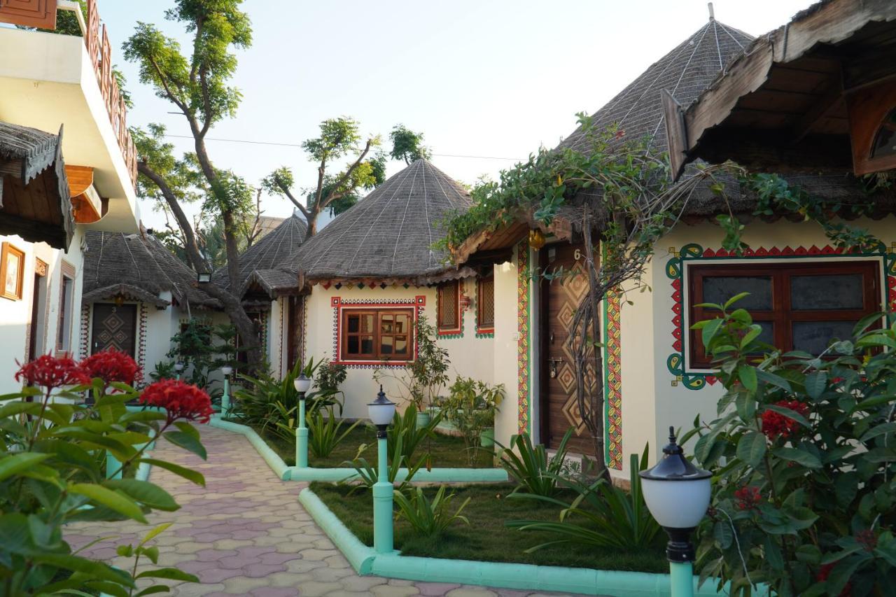 Shyam Home Stay Bhuj Buitenkant foto