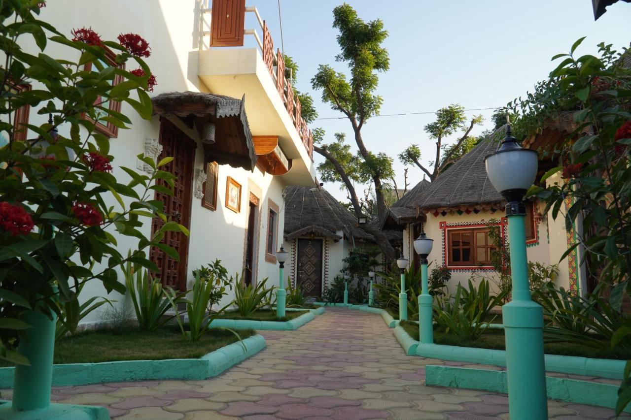 Shyam Home Stay Bhuj Buitenkant foto