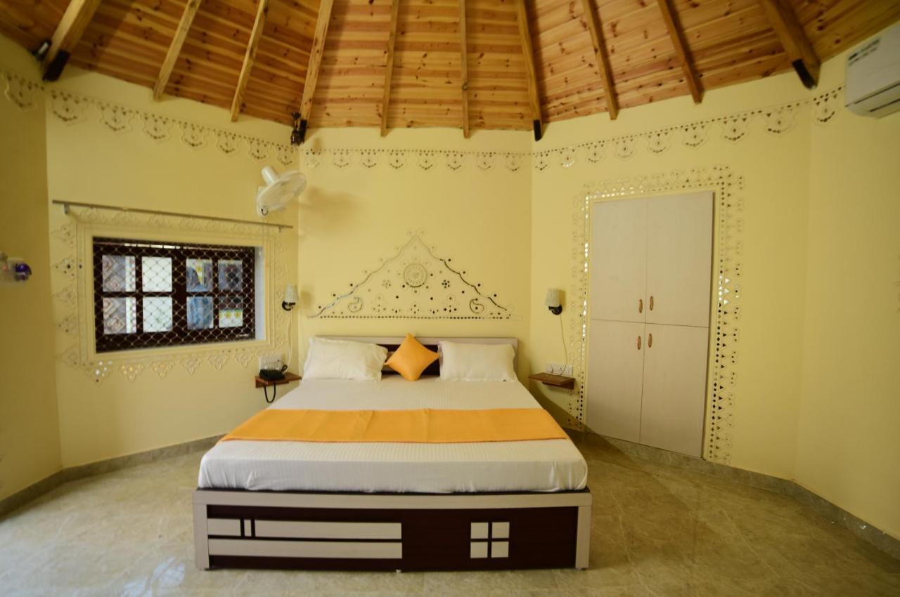 Shyam Home Stay Bhuj Buitenkant foto