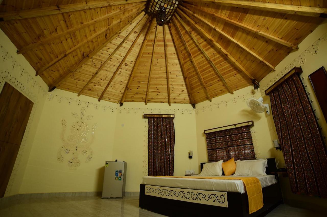 Shyam Home Stay Bhuj Buitenkant foto