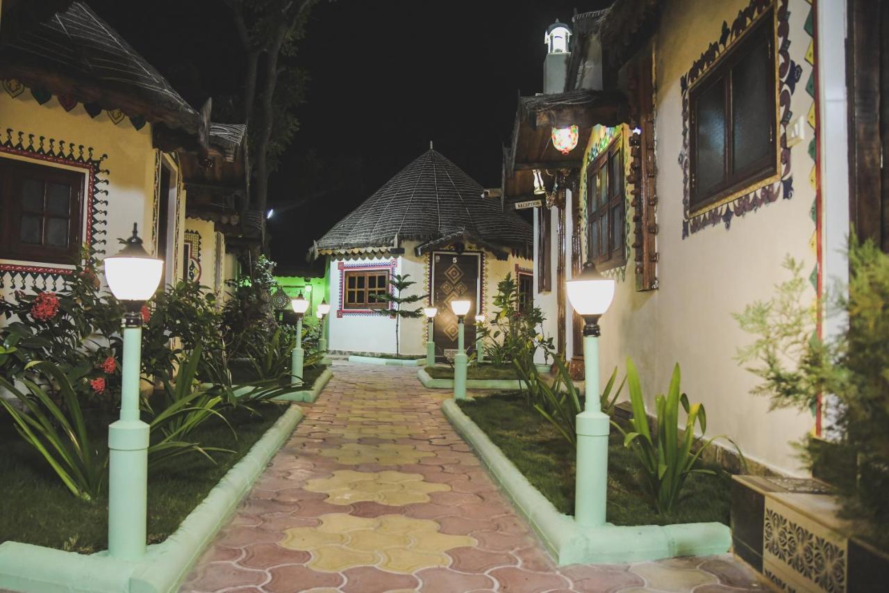 Shyam Home Stay Bhuj Buitenkant foto