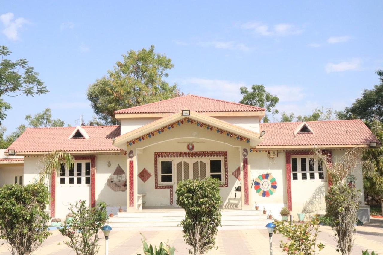 Shyam Home Stay Bhuj Buitenkant foto