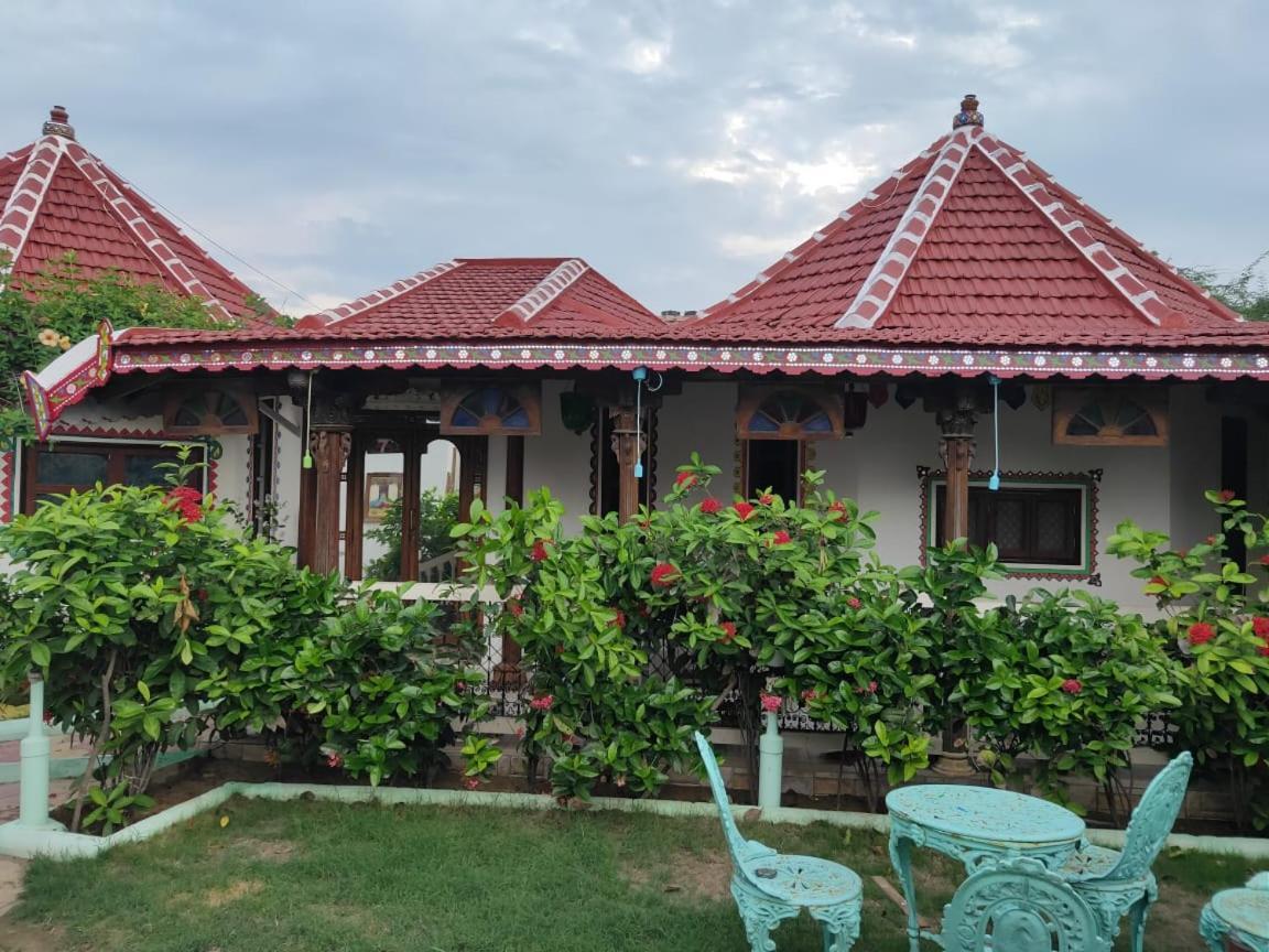 Shyam Home Stay Bhuj Buitenkant foto