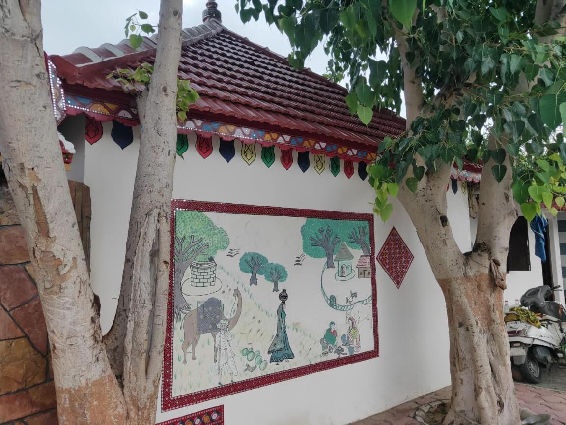 Shyam Home Stay Bhuj Buitenkant foto